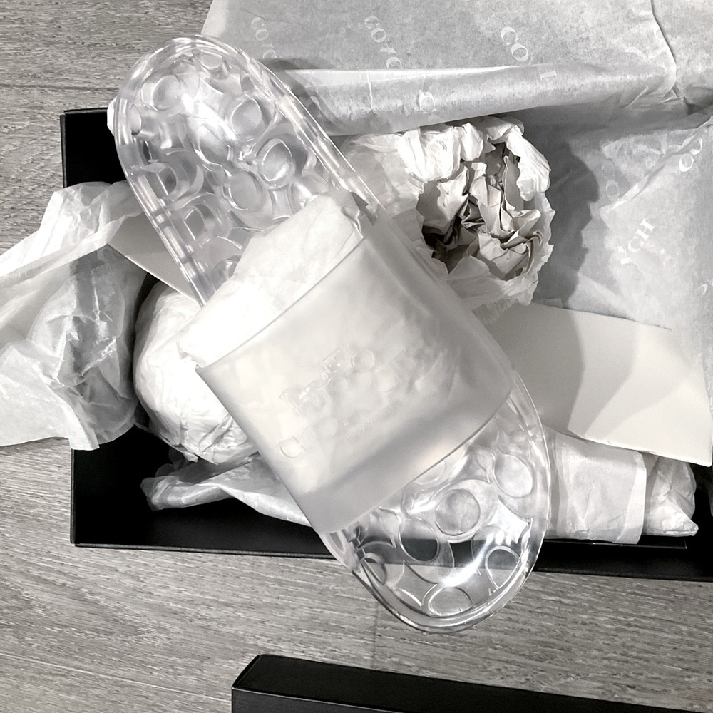 Coach Ulyssa Slide in clear size 9